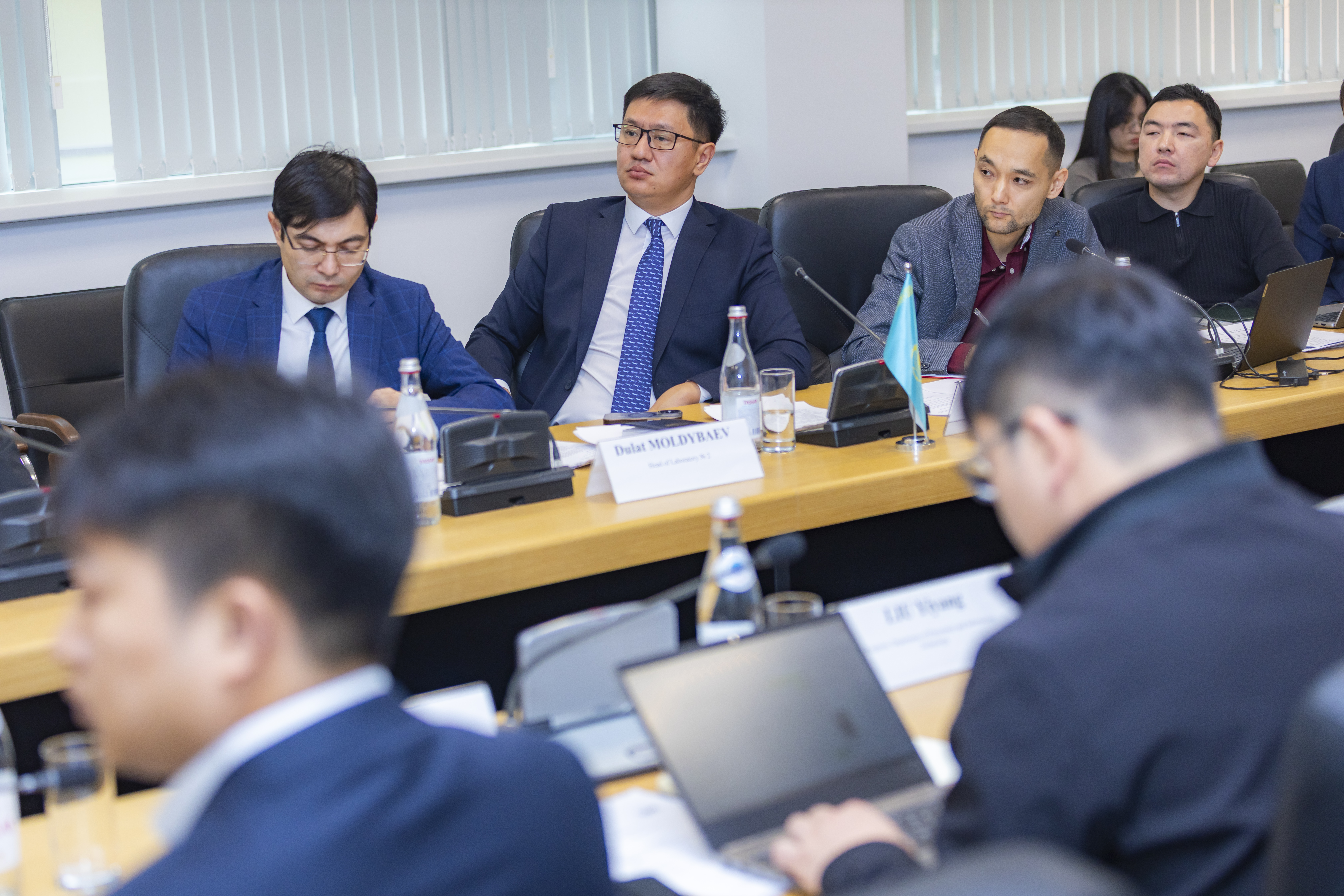 Казахстан и Китай усилят сотрудничество в атомной и высокоточной метрологии